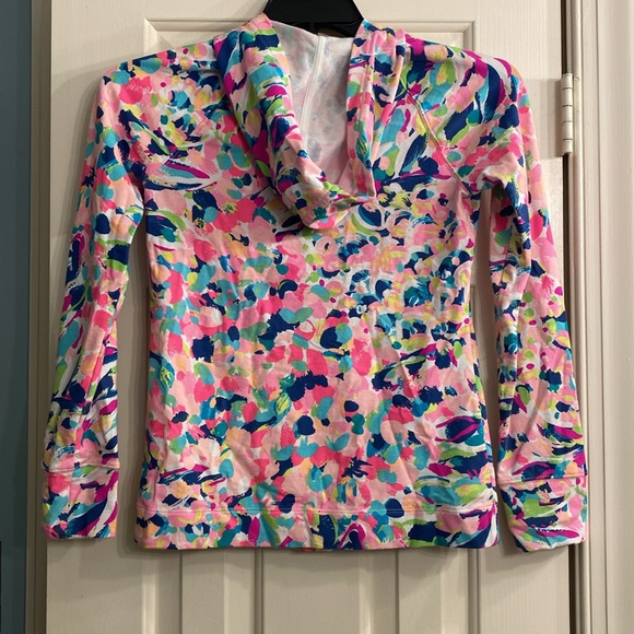 Lilly Pulitzer Pullover - Picture 5 of 5